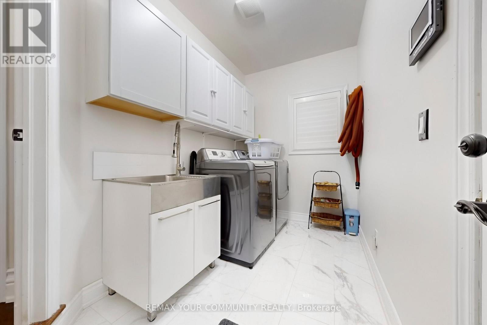 24 Pegasus Drive, Richmond Hill, Ontario  L4E 4R3 - Photo 17 - N12782214