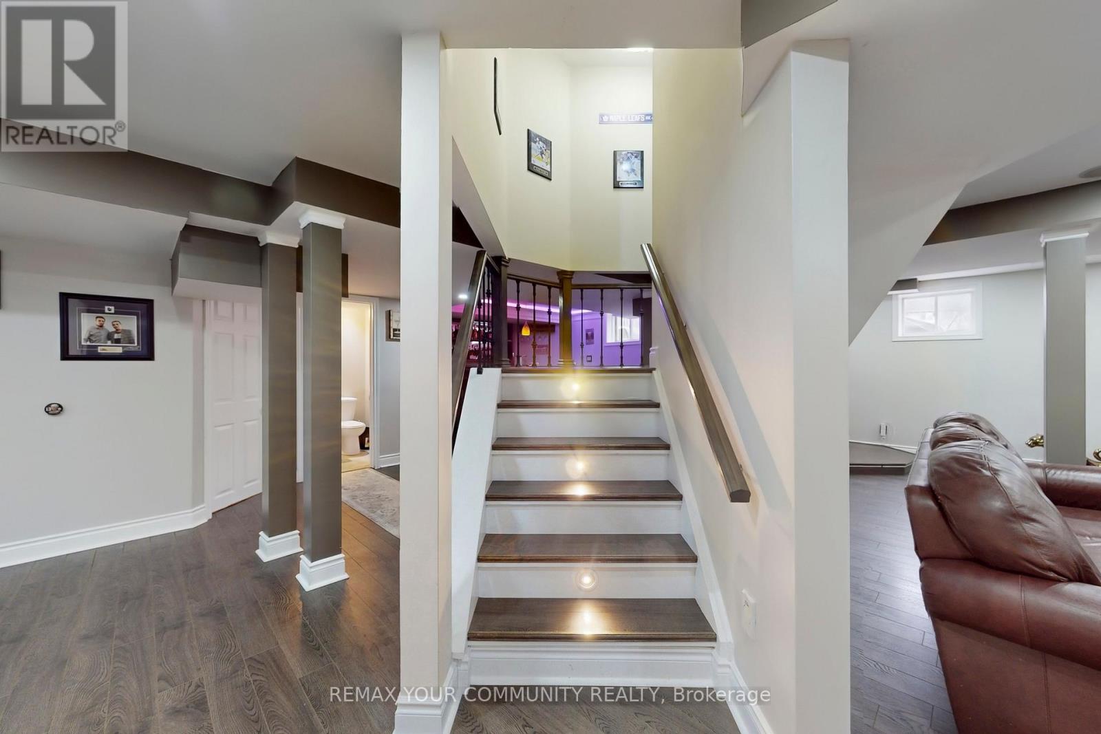 24 Pegasus Drive, Richmond Hill, Ontario  L4E 4R3 - Photo 37 - N12782214