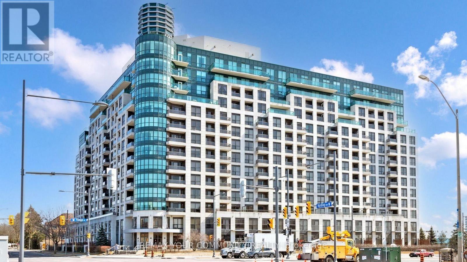 323 - 18 Harding Boulevard, Richmond Hill, Ontario  L4C 0T3 - Photo 2 - N12782222