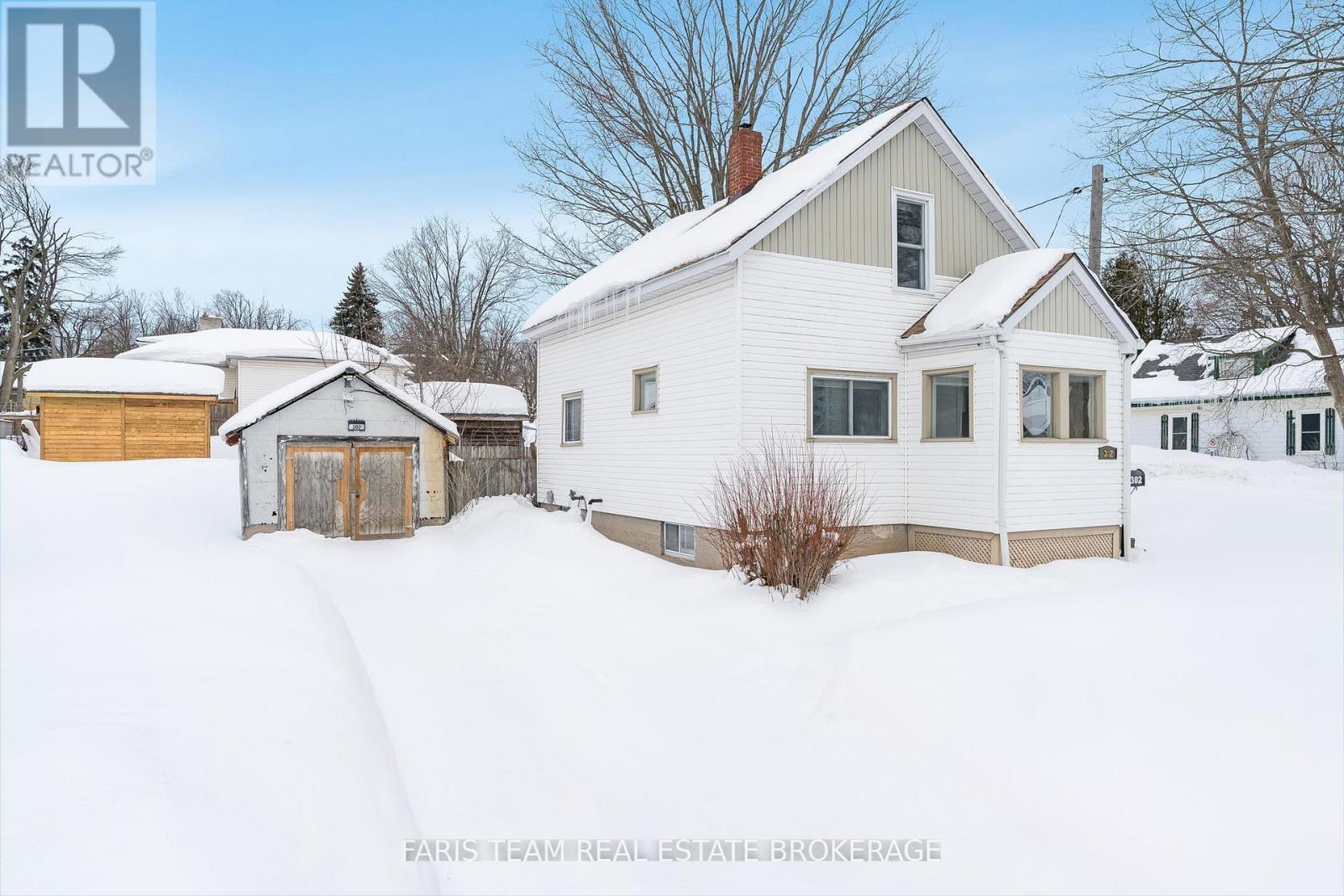 302 NOTTAWASAGA STREET, Orillia, Ontario