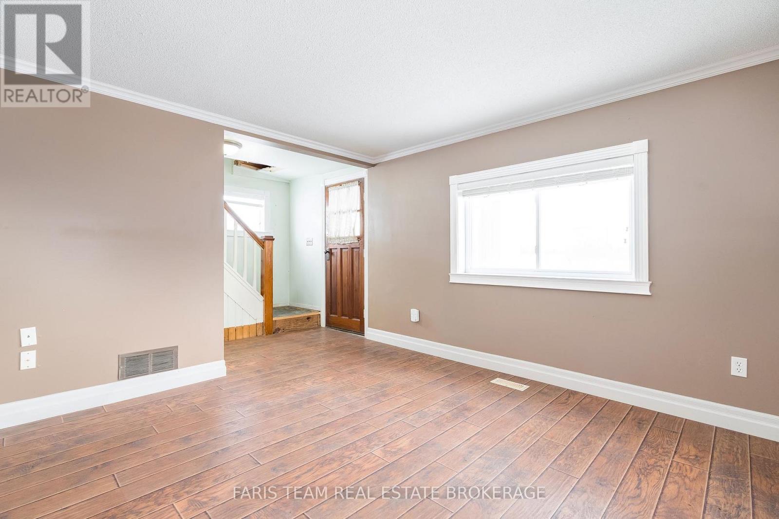 302 Nottawasaga Street, Orillia, Ontario  L3V 3K6 - Photo 16 - S12782178