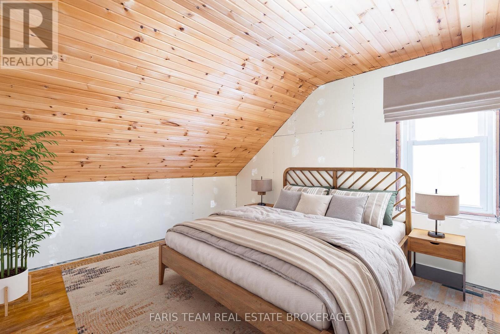 302 Nottawasaga Street, Orillia, Ontario  L3V 3K6 - Photo 26 - S12782178