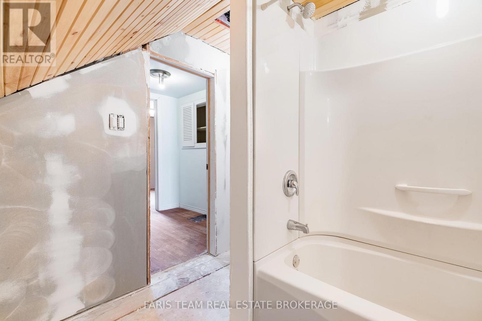 302 Nottawasaga Street, Orillia, Ontario  L3V 3K6 - Photo 28 - S12782178