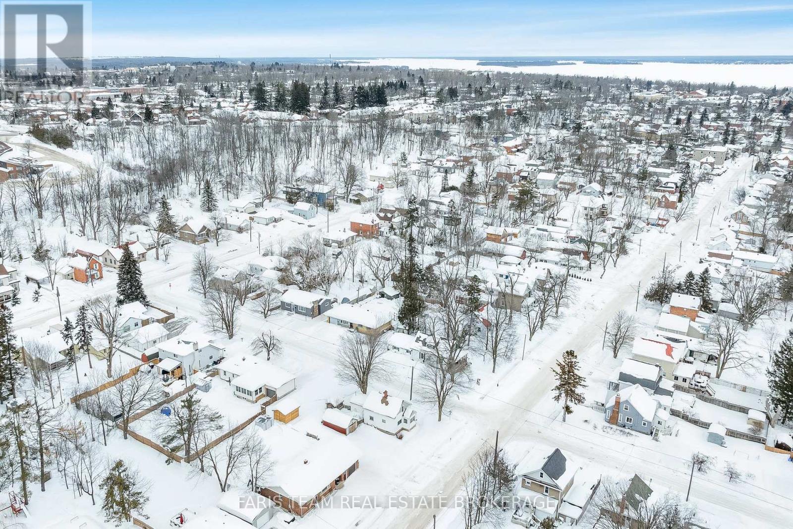 302 Nottawasaga Street, Orillia, Ontario  L3V 3K6 - Photo 35 - S12782178