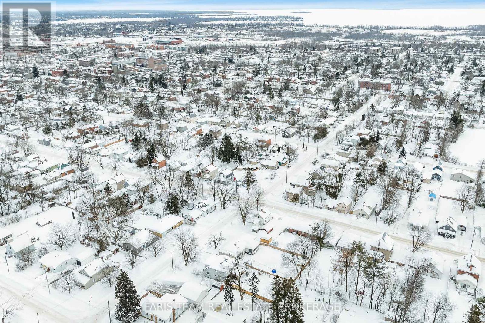 302 Nottawasaga Street, Orillia, Ontario  L3V 3K6 - Photo 37 - S12782178