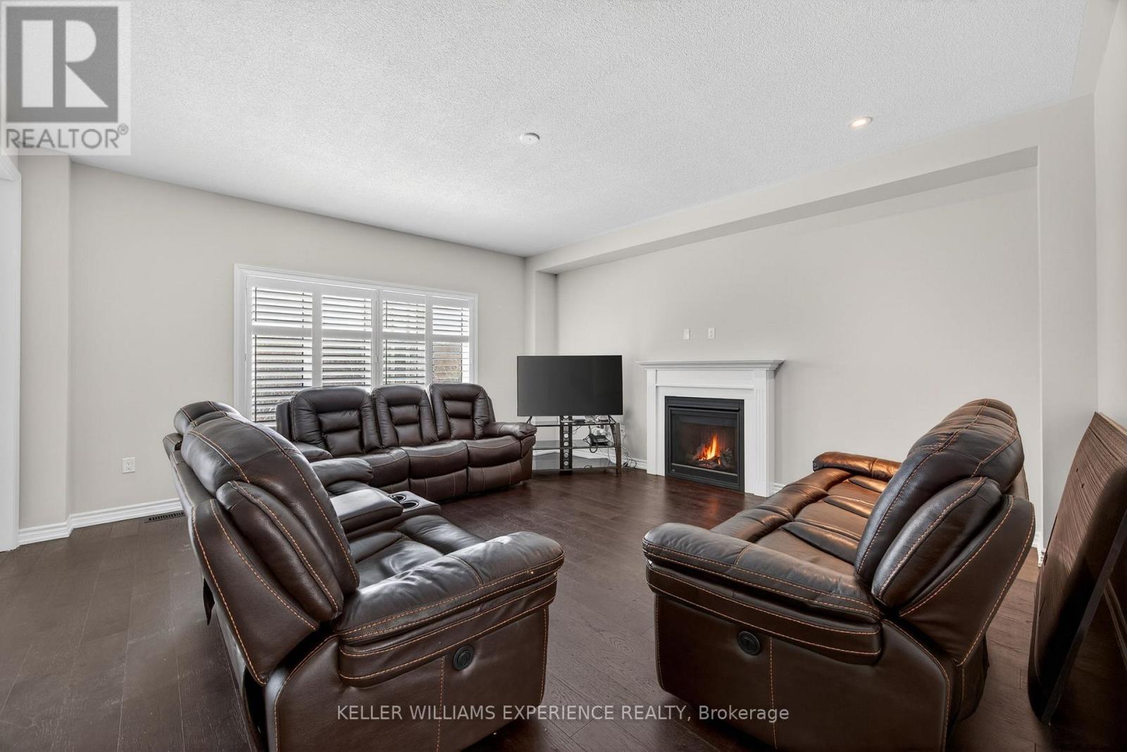 35 Muirfield Drive, Barrie, Ontario  L4N 6J9 - Photo 10 - S12782180