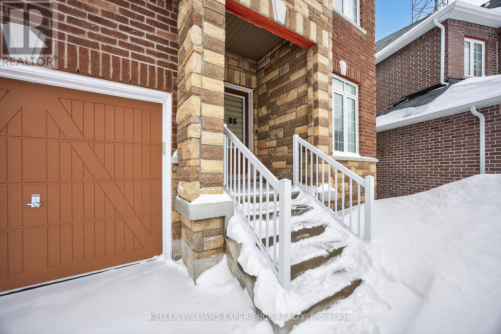 35 Muirfield Drive, Barrie, Ontario  L4N 6J9 - Photo 4 - S12782180