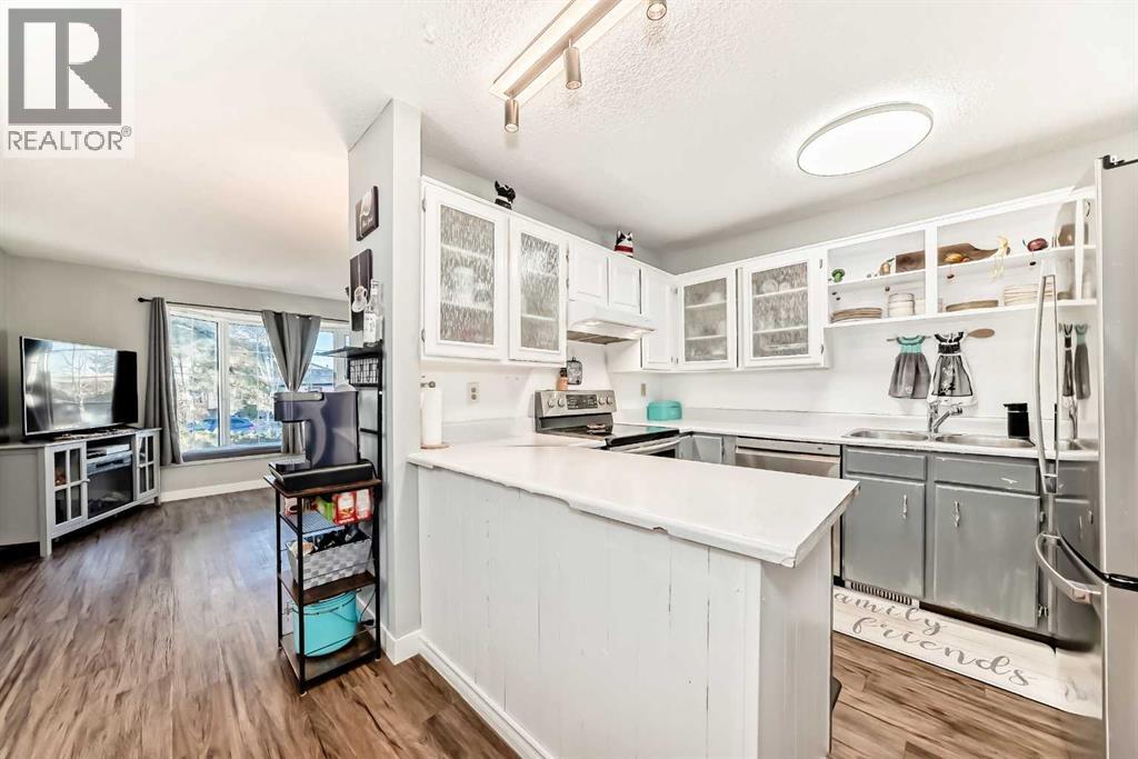 7840 20a Street Se, Calgary, Alberta  T2C 1Y5 - Photo 10 - A2280571