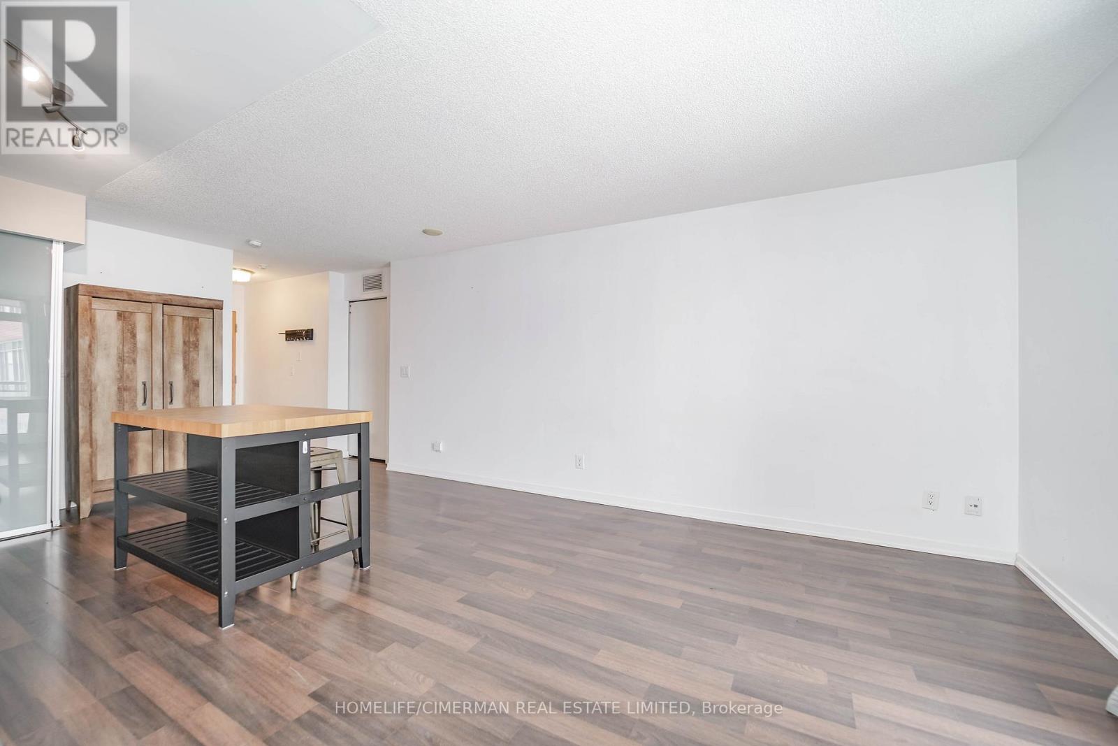 1611 - 38 Joe Shuster Way, Toronto, Ontario  M6K 0A5 - Photo 7 - W12782210