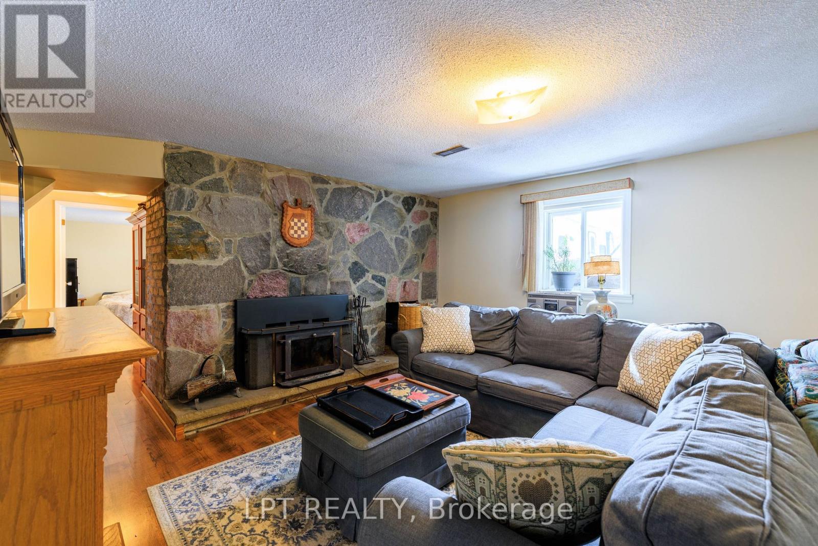 15142 Mount Pleasant Road, Caledon, Ontario  L7E 3M4 - Photo 23 - W12782212