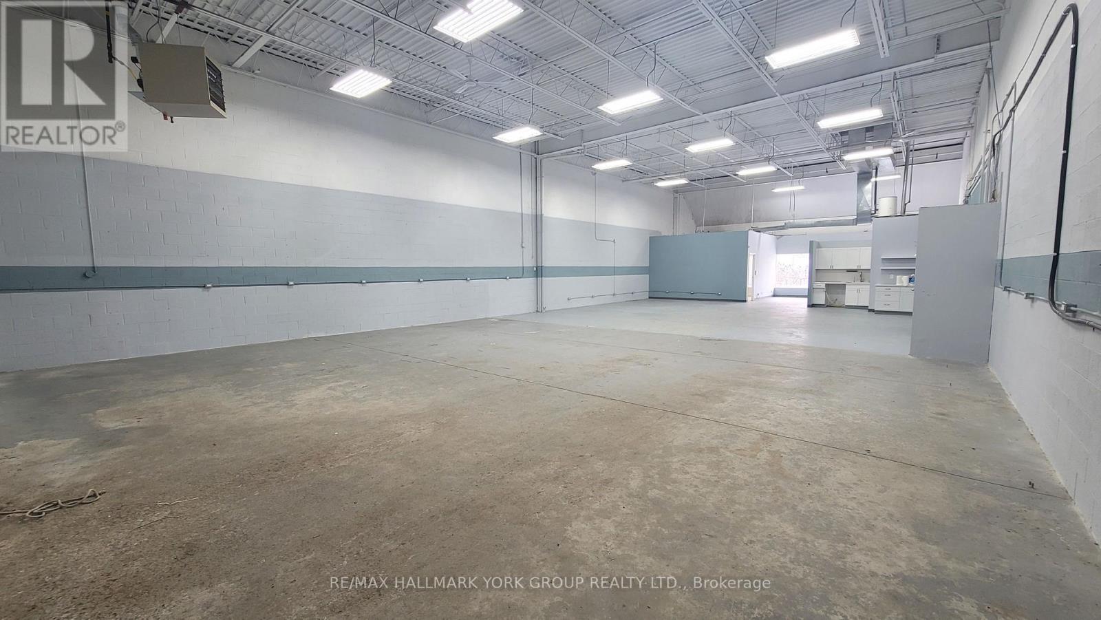 7 - 75 Mary Street, Aurora, Ontario  L4G 1G3 - Photo 8 - N12767164