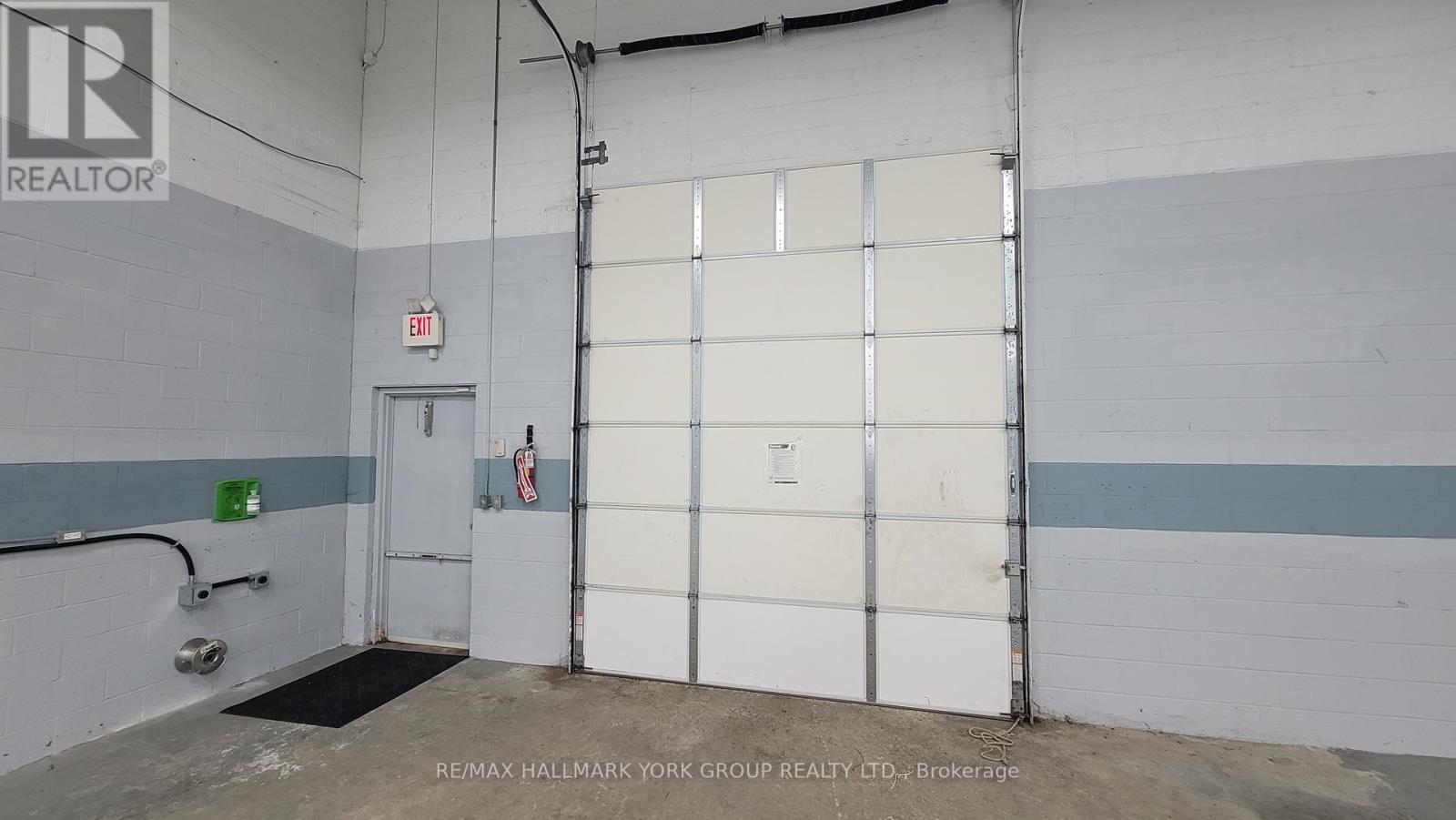 7 - 75 Mary Street, Aurora, Ontario  L4G 1G3 - Photo 6 - N12767164