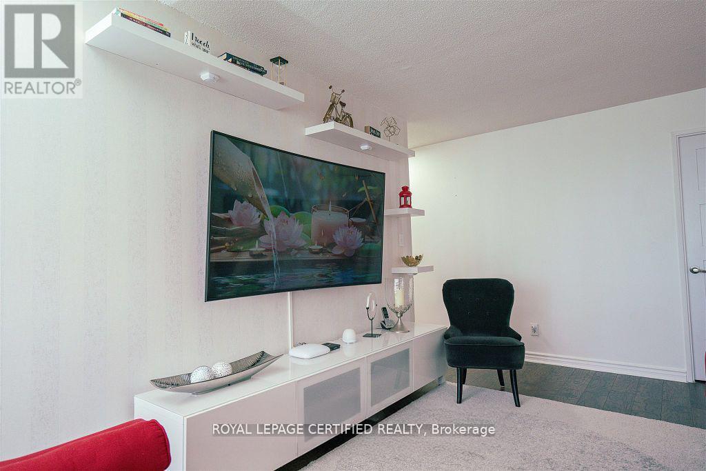 1907 - 145 Hillcrest Avenue, Mississauga, Ontario  L5B 3Z1 - Photo 15 - W12777622