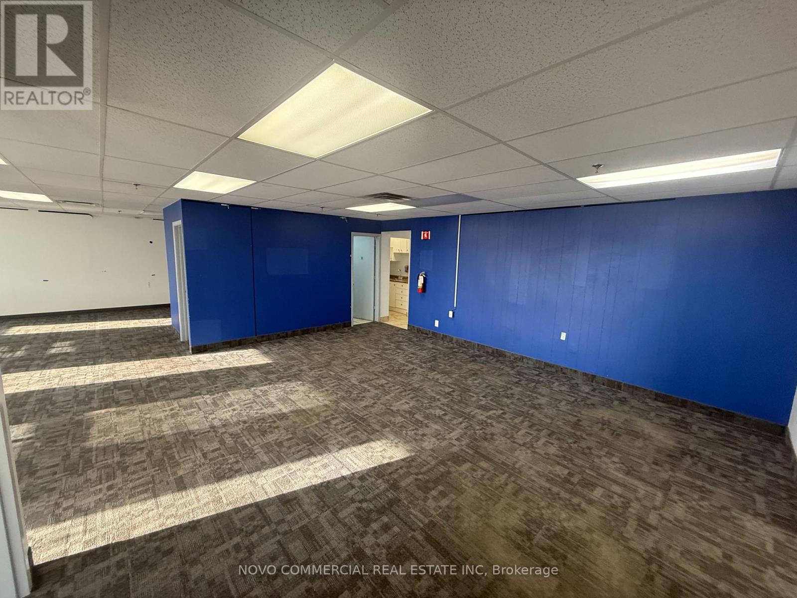 B - 615 Orwell Street, Mississauga, Ontario  L5A 2W4 - Photo 9 - W12537494