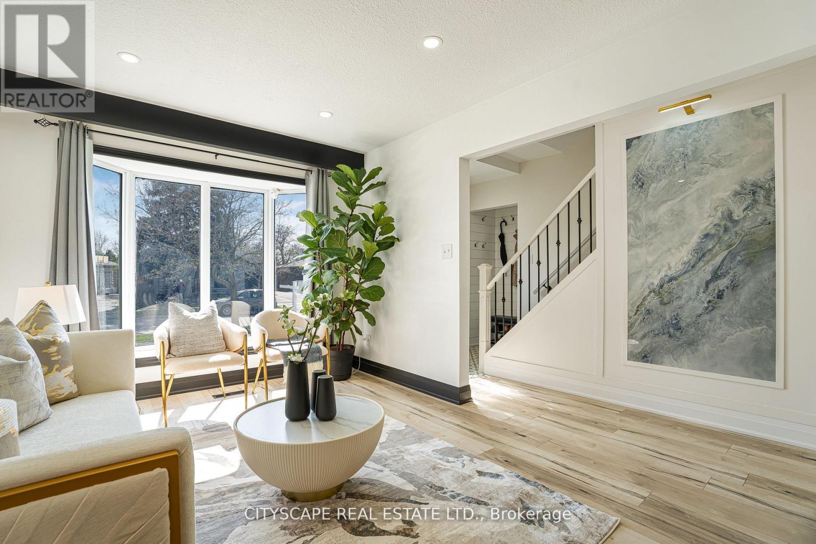 864 Cabot Trail, Milton, Ontario  L9T 3S8 - Photo 6 - W12778438