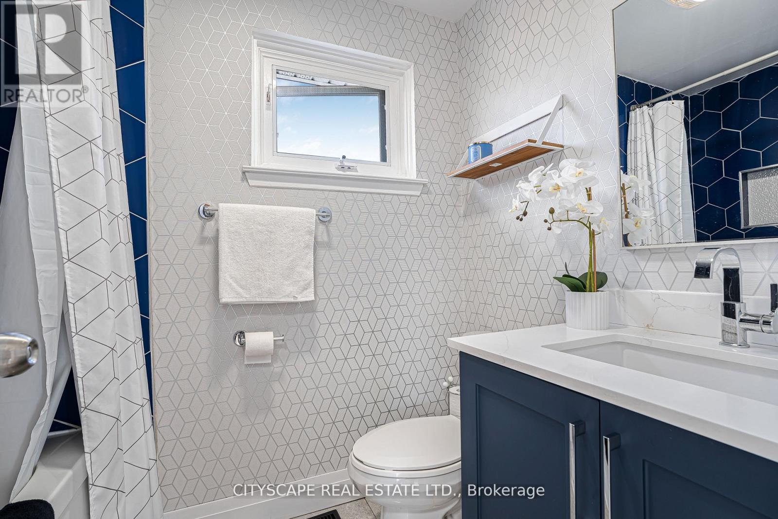 864 Cabot Trail, Milton, Ontario  L9T 3S8 - Photo 15 - W12778438