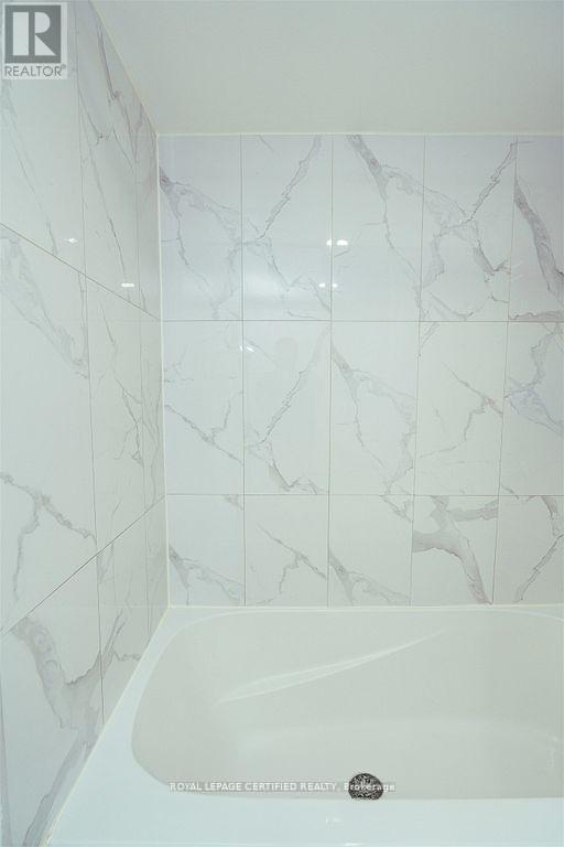 1907 - 145 Hillcrest Avenue, Mississauga, Ontario  L5B 3Z1 - Photo 9 - W12777622