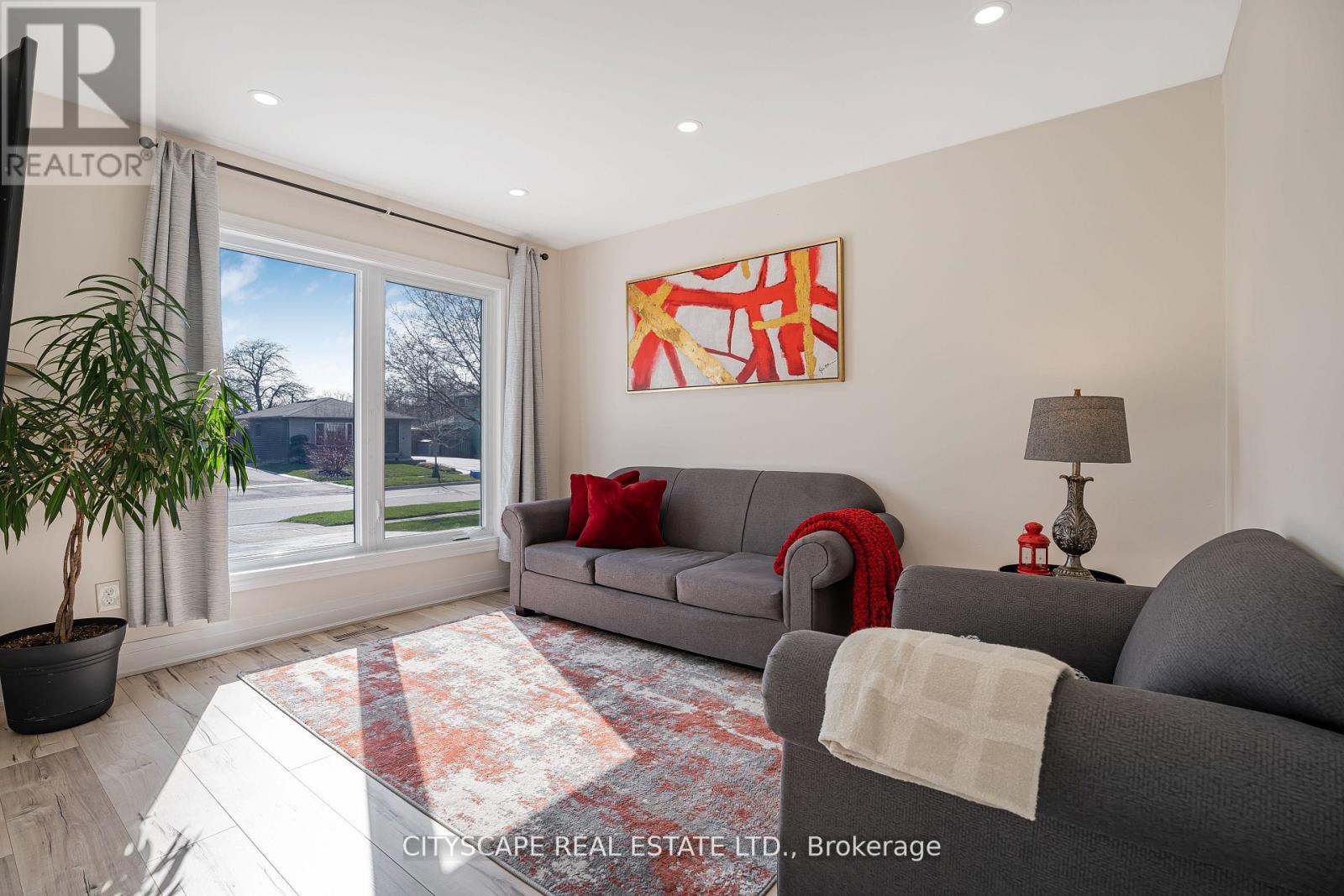 864 Cabot Trail, Milton, Ontario  L9T 3S8 - Photo 12 - W12778438