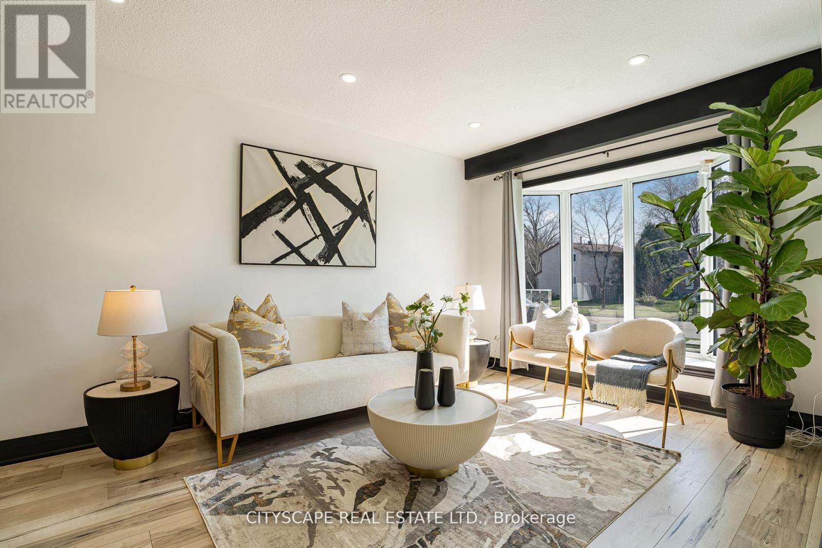 864 Cabot Trail, Milton, Ontario  L9T 3S8 - Photo 4 - W12778438