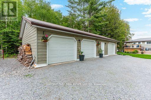 1168 Curry Road, Dysart Et Al, Ontario  K0M 1S0 - Photo 35 - X12782124