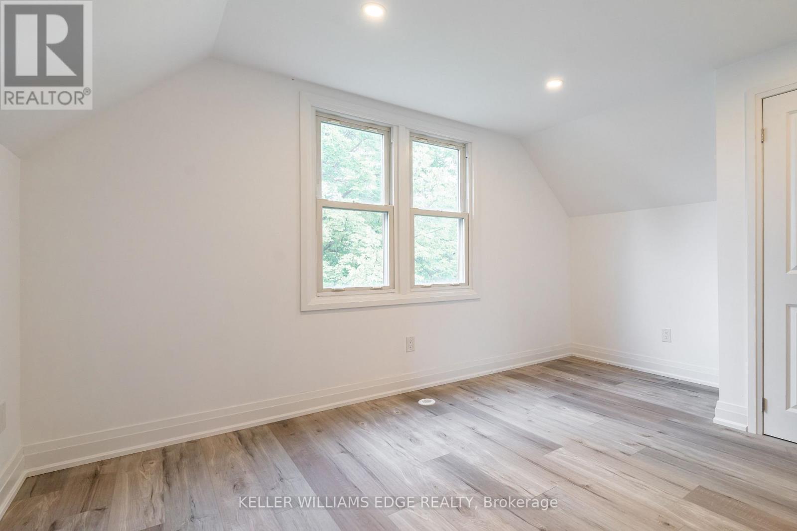 367 Hillside Avenue, Hamilton, Ontario  L8K 3L6 - Photo 17 - X12781234