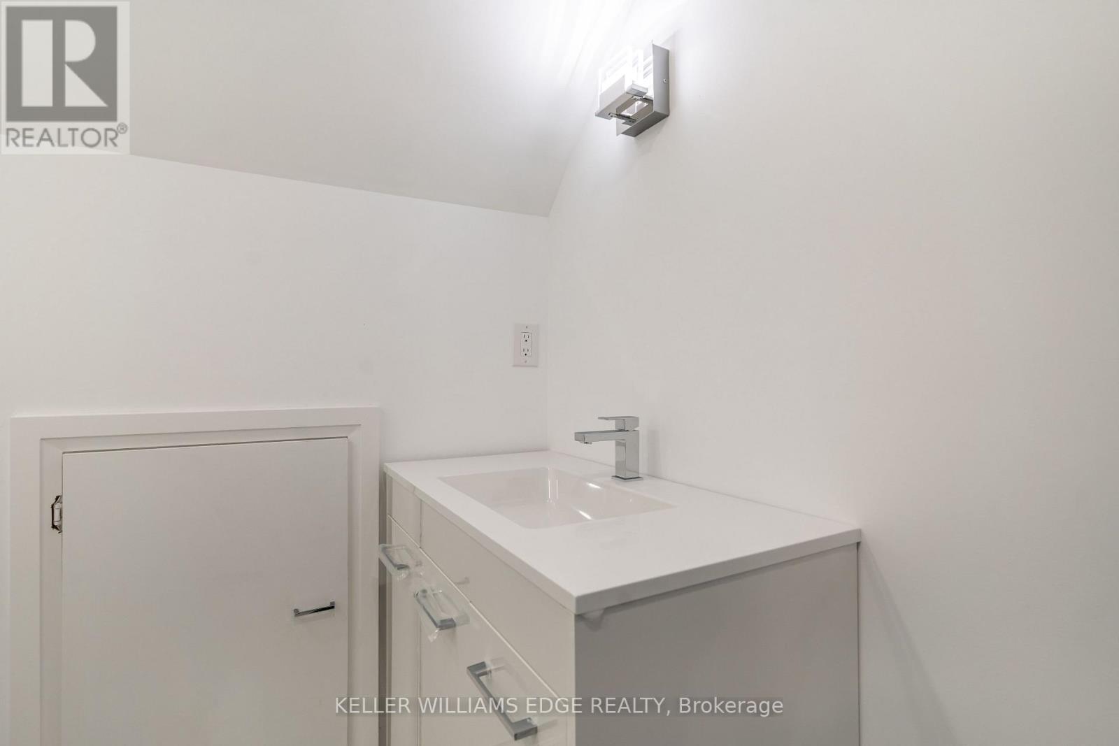 367 Hillside Avenue, Hamilton, Ontario  L8K 3L6 - Photo 21 - X12781234