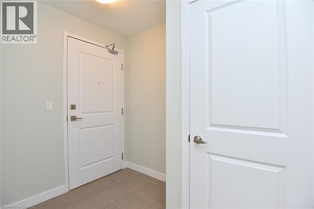 35 Southshore Crescent Unit# 108, Hamilton, Ontario  L8E 0J2 - Photo 4 - 40804628