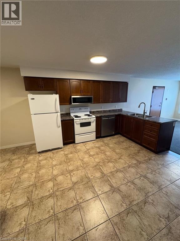 103 Courtland Avenue E, Kitchener, Ontario  N2G 2T9 - Photo 3 - 40804430