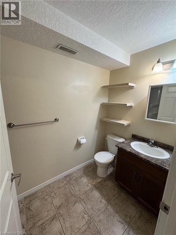 103 Courtland Avenue E, Kitchener, Ontario  N2G 2T9 - Photo 5 - 40804430