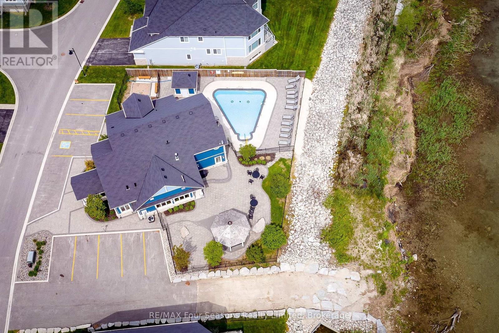 64 Waterview Road, Wasaga Beach, Ontario  L9Z 0E9 - Photo 41 - S12782282