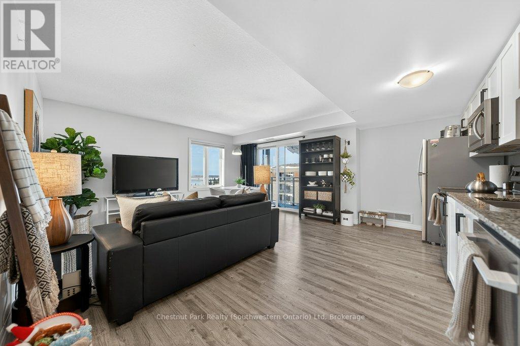 401 - 108 Summit Ridge Drive, Guelph (Grange Road), Ontario  N1G 2E3 - Photo 23 - X12782250