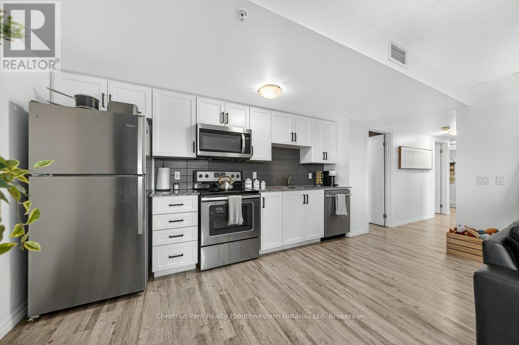 401 - 108 Summit Ridge Drive, Guelph (Grange Road), Ontario  N1G 2E3 - Photo 25 - X12782250