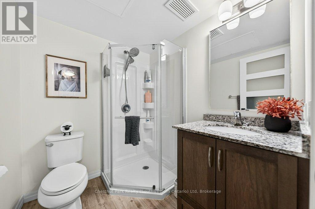 401 - 108 Summit Ridge Drive, Guelph (Grange Road), Ontario  N1G 2E3 - Photo 32 - X12782250