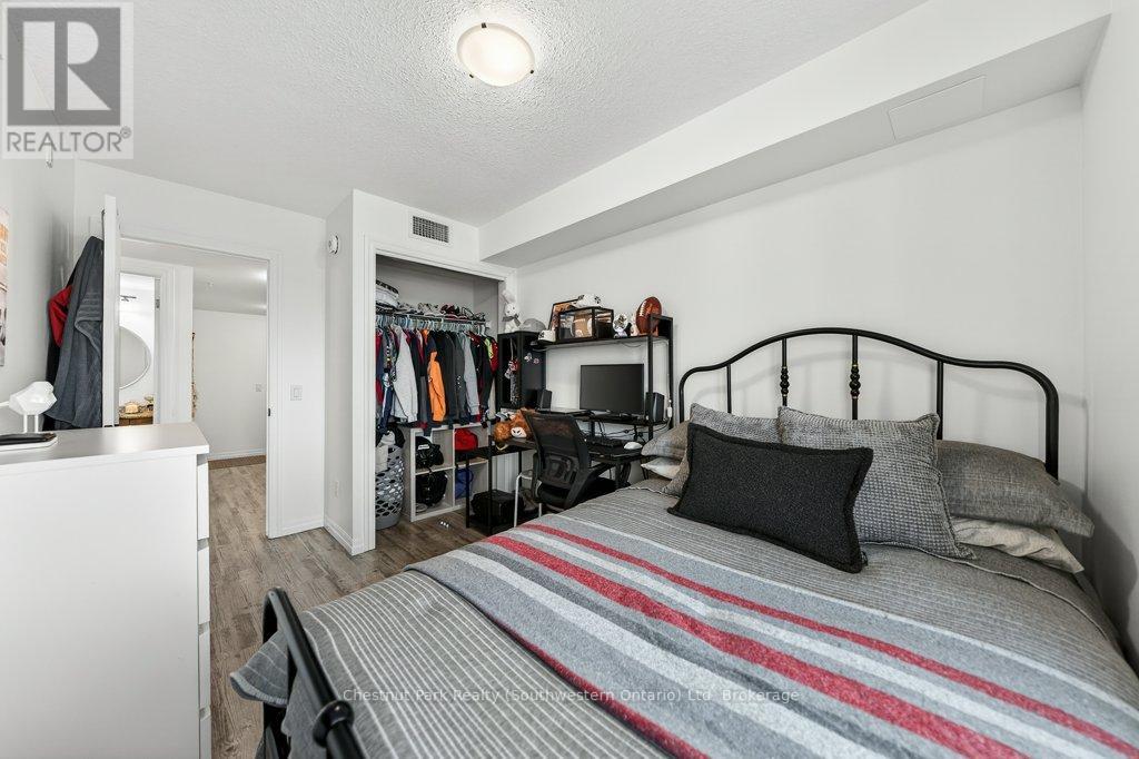 401 - 108 Summit Ridge Drive, Guelph (Grange Road), Ontario  N1G 2E3 - Photo 35 - X12782250