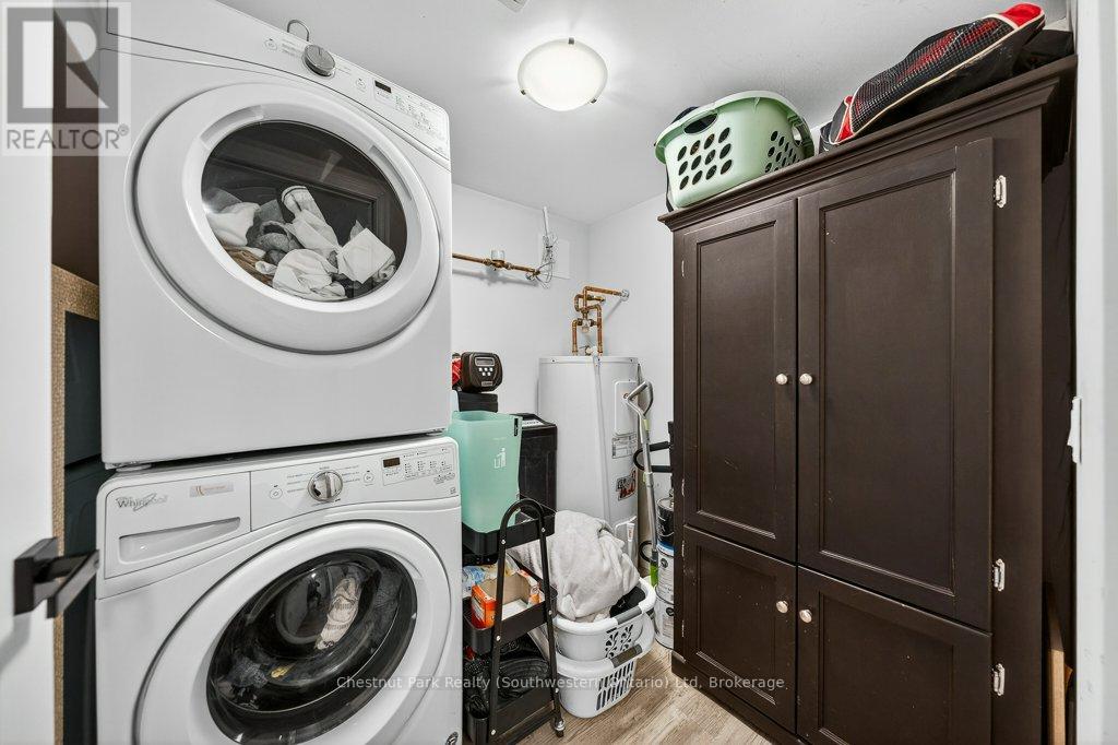 401 - 108 Summit Ridge Drive, Guelph (Grange Road), Ontario  N1G 2E3 - Photo 37 - X12782250