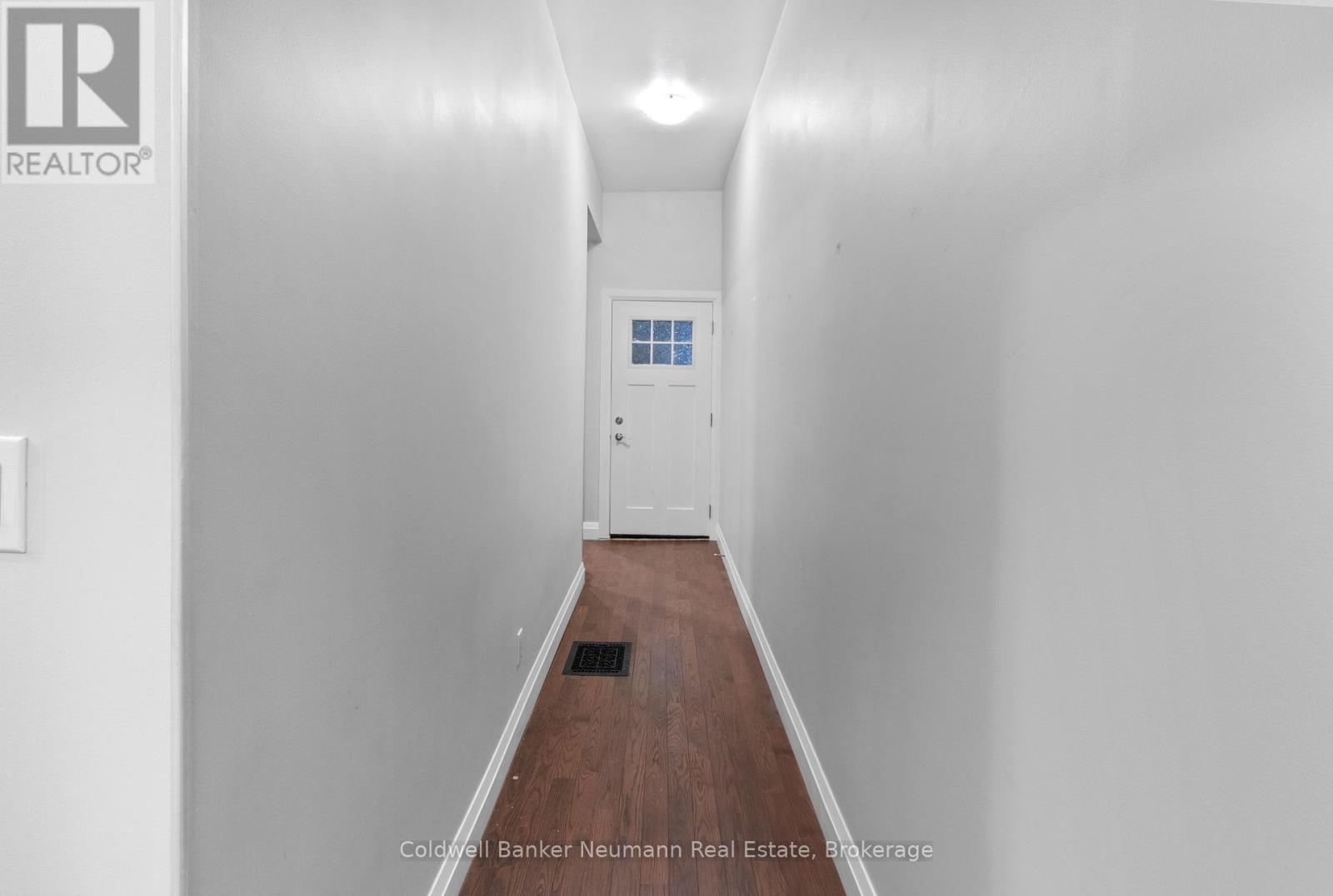 B - 56 Yarmouth Street, Guelph (Downtown), Ontario  N1H 4G3 - Photo 2 - X12782254