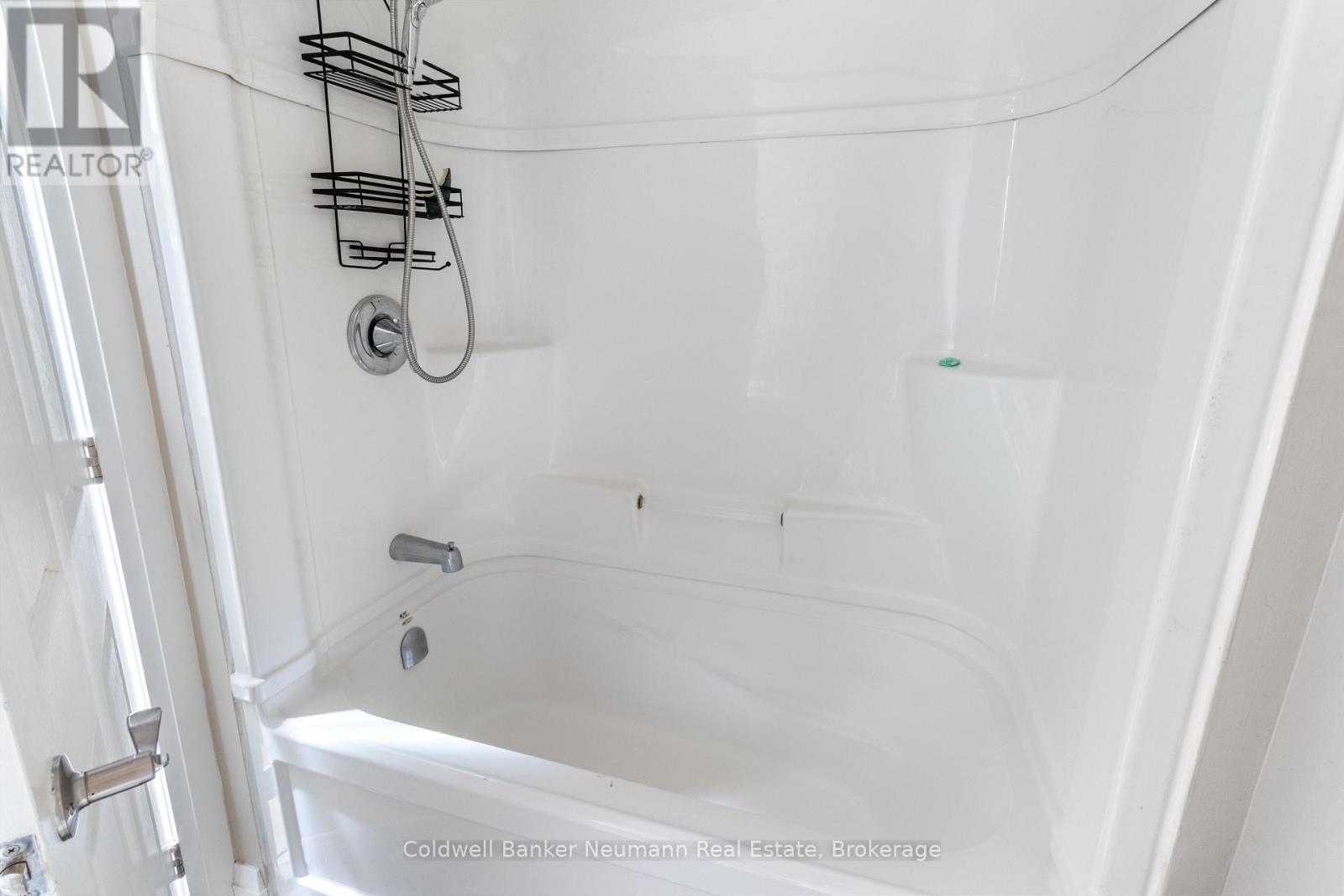 B - 56 Yarmouth Street, Guelph (Downtown), Ontario  N1H 4G3 - Photo 5 - X12782254