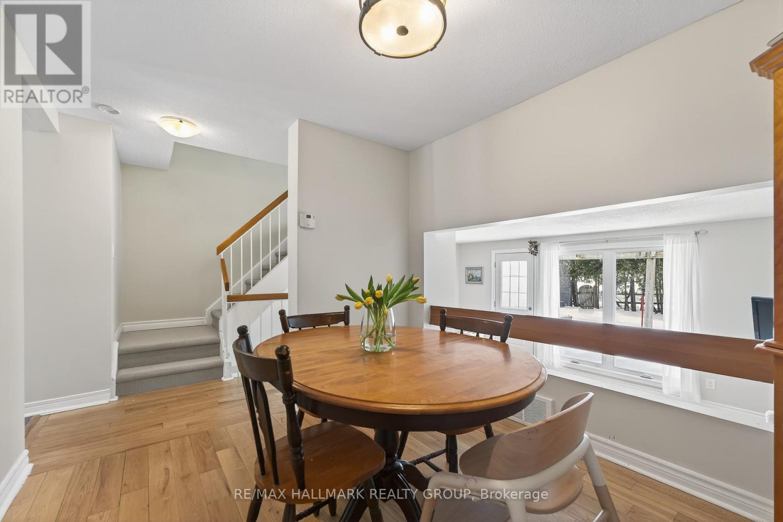 1126 Grenoble Crescent, Ottawa, Ontario  K1C 2C6 - Photo 7 - X12782350