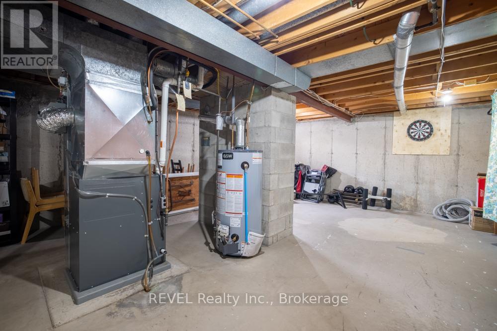 37 Village Green Drive, St. Catharines (Martindale Pond), Ontario  L2N 5N9 - Photo 33 - X12782390