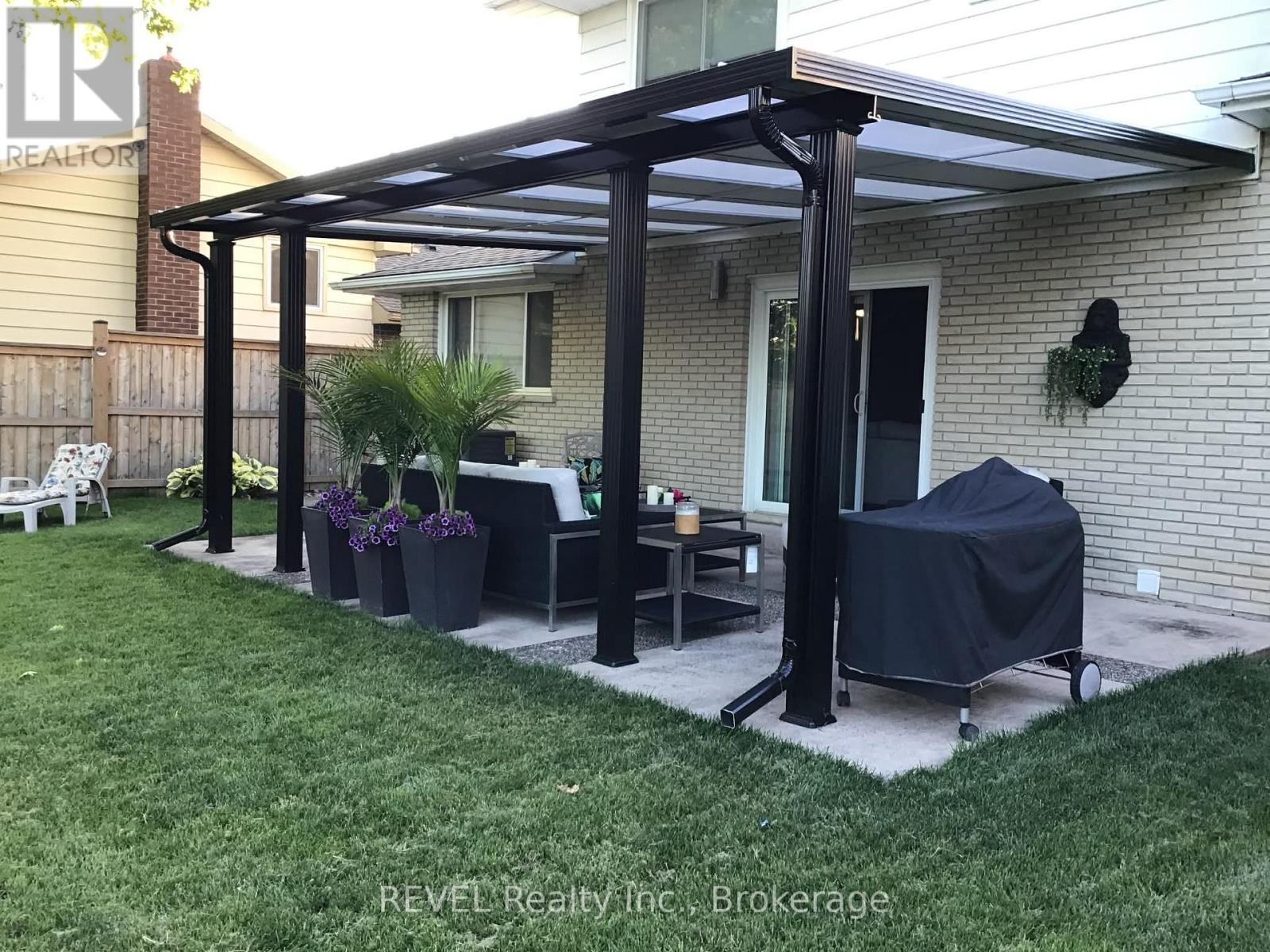 37 Village Green Drive, St. Catharines (Martindale Pond), Ontario  L2N 5N9 - Photo 38 - X12782390