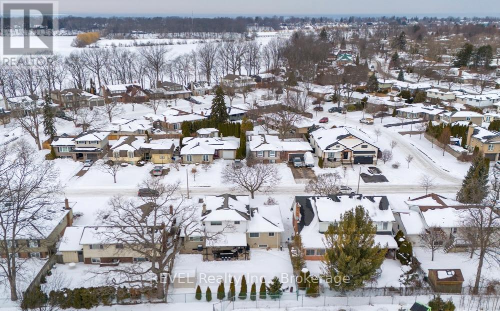 37 Village Green Drive, St. Catharines (Martindale Pond), Ontario  L2N 5N9 - Photo 41 - X12782390