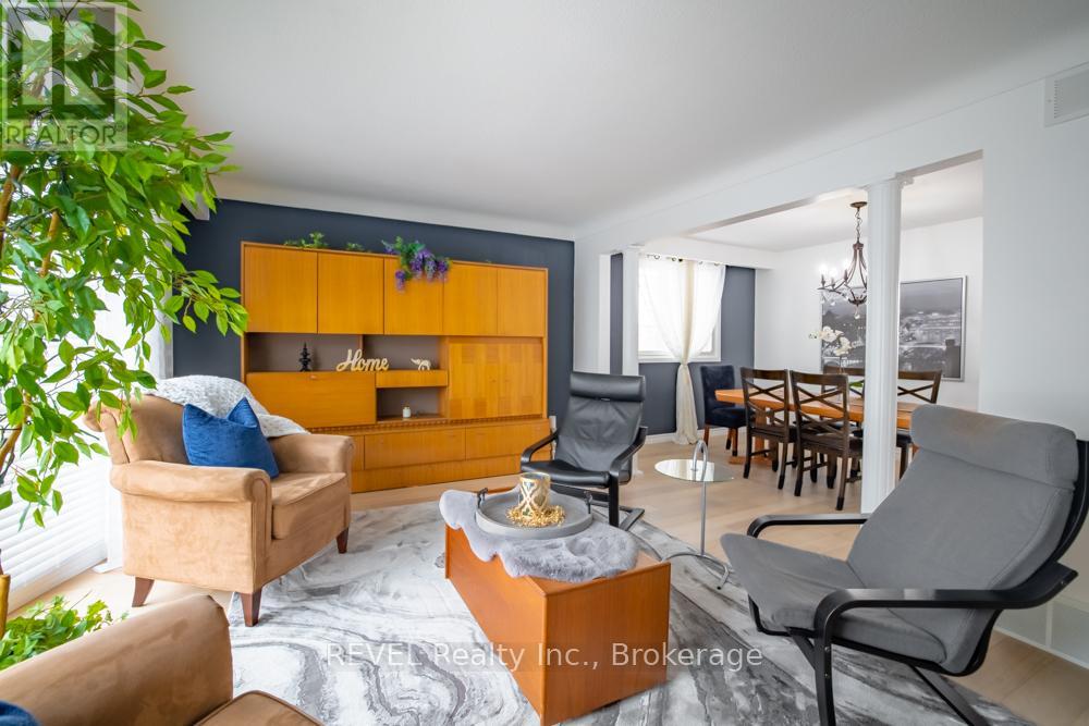 37 Village Green Drive, St. Catharines (Martindale Pond), Ontario  L2N 5N9 - Photo 6 - X12782390