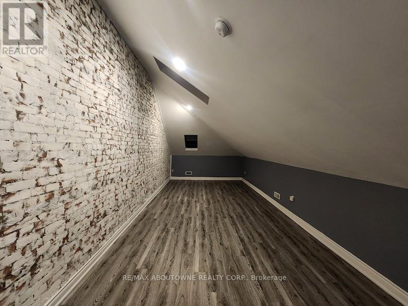 3 - 498 Main Street E, Hamilton, Ontario  L8N 1K7 - Photo 6 - X12746088