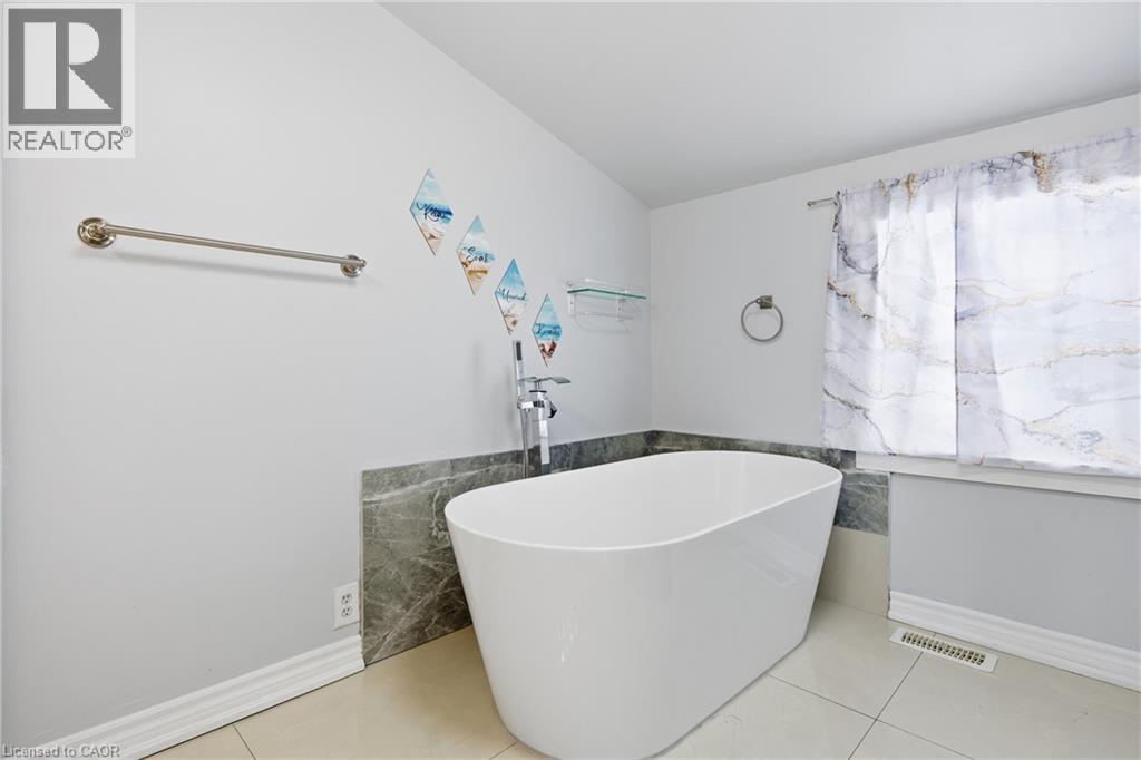 5537 Prince Edward Avenue, Niagara Falls, Ontario  L2G 5H7 - Photo 31 - 40804215