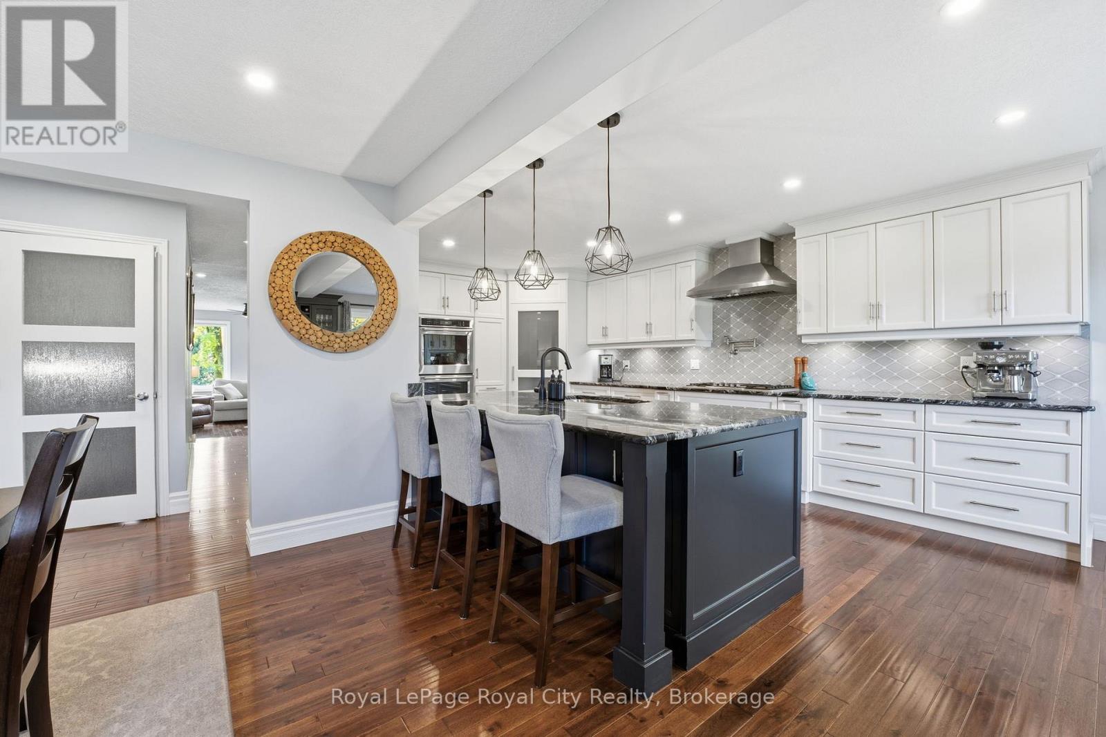 55 Bridle Path, Puslinch, Ontario  N0B 2J0 - Photo 16 - X12656072