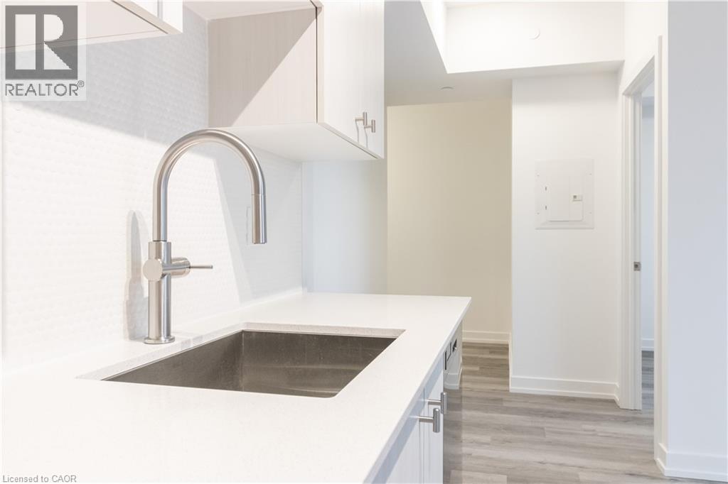 15 Wellington Street S Unit# 1509, Kitchener, Ontario  N2G 0E4 - Photo 9 - 40804709