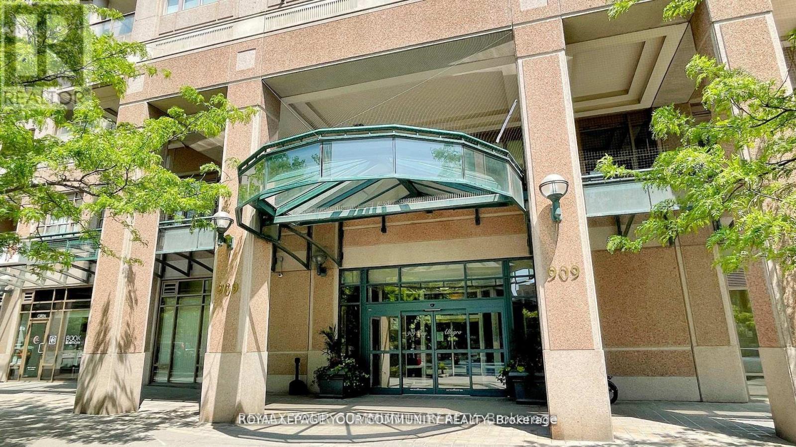 1609 - 909 Bay Street, Toronto, Ontario  M5S 3G2 - Photo 4 - C12782262