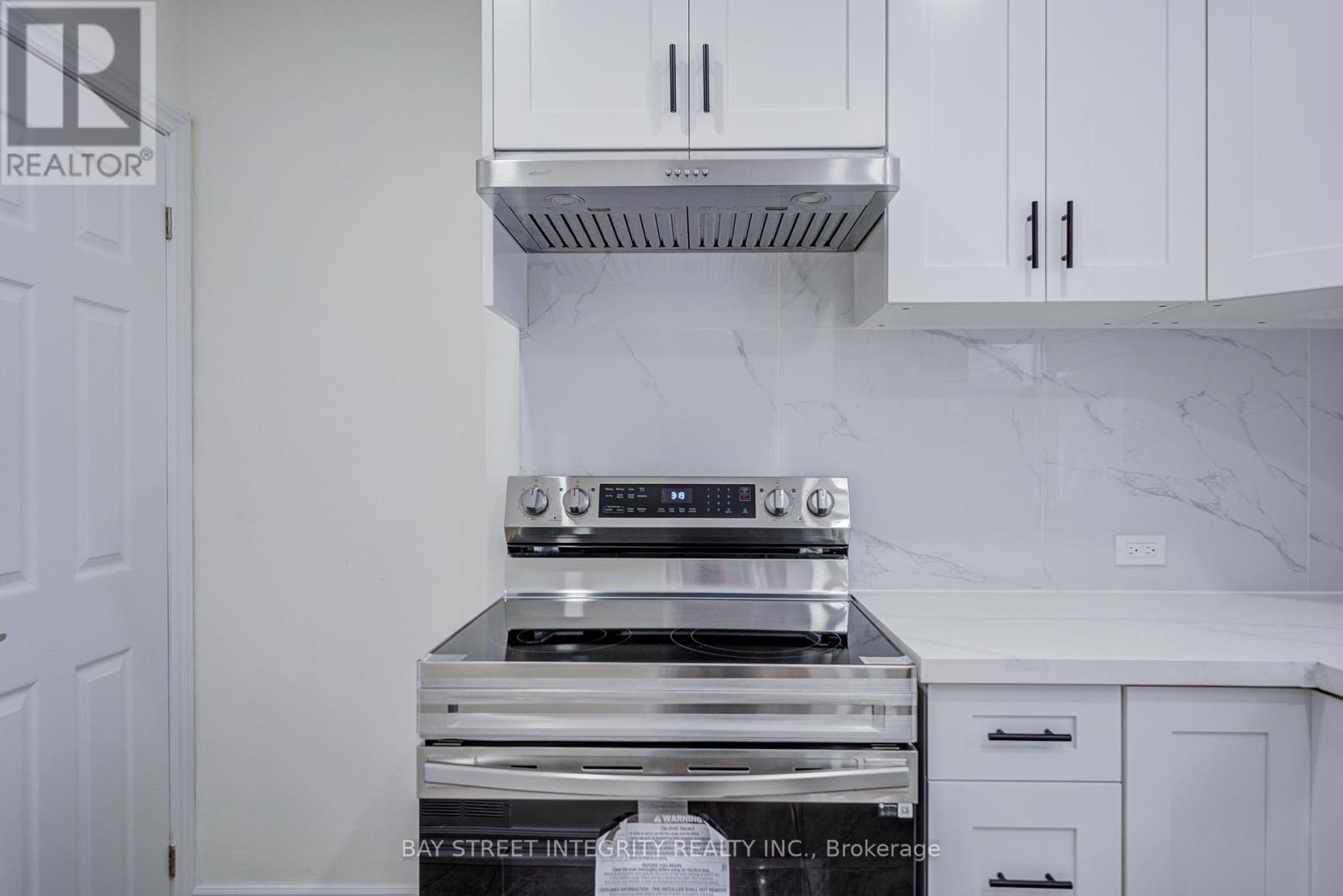 81 Dentonia Park Avenue, Toronto, Ontario  M4C 1X1 - Photo 14 - E12782316