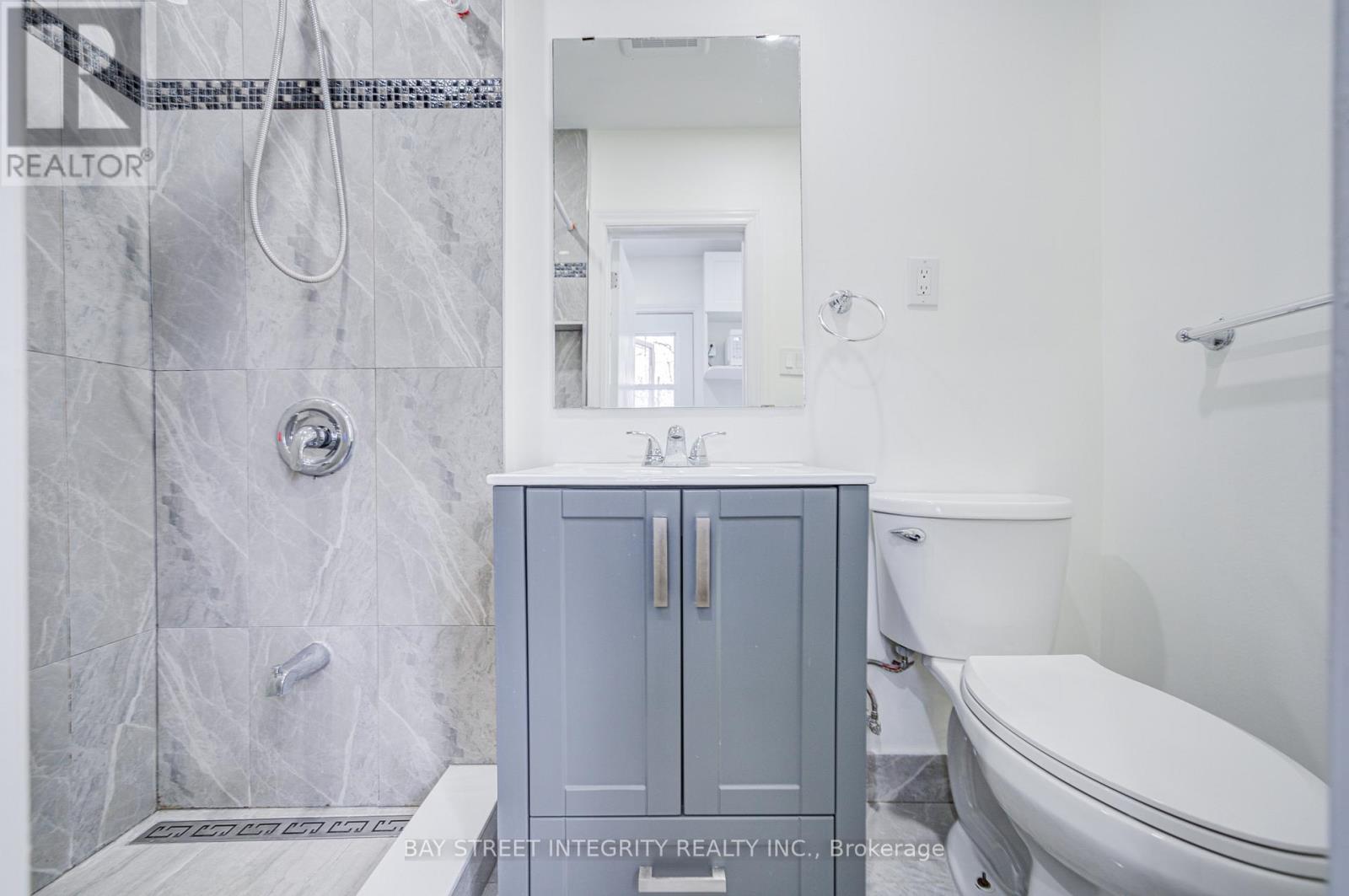 81 Dentonia Park Avenue, Toronto, Ontario  M4C 1X1 - Photo 18 - E12782316