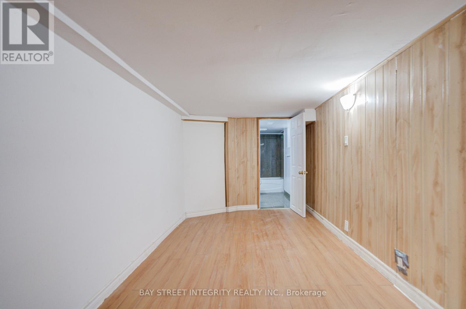 81 Dentonia Park Avenue, Toronto, Ontario  M4C 1X1 - Photo 31 - E12782316